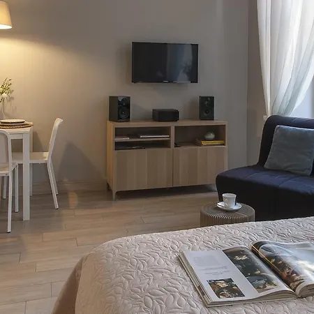 Apartment 2m *